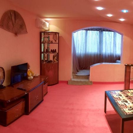 Viktor Apartment チョロノモスク エクステリア 写真